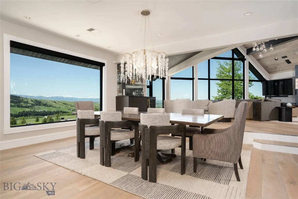 Dining with incredible views!