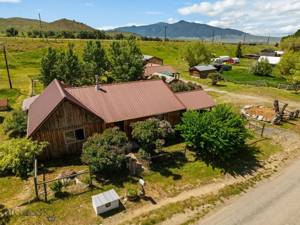 234 Mill Creek Road, Sheridan, Montana 59749, Sheridan, Montana 59749, ,Residential Income,For Sale,234 Mill Creek Road, Sheridan, Montana 59749,0,402938