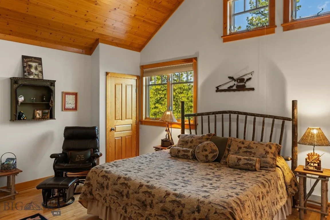 135 Squire Lane South, Trout Creek, Montana 59874, Trout Creek, Montana 59874, 8 Bedrooms Bedrooms, ,2 BathroomsBathrooms,Residential,For Sale,135 Squire Lane South, Trout Creek, Montana 59874,0,402664