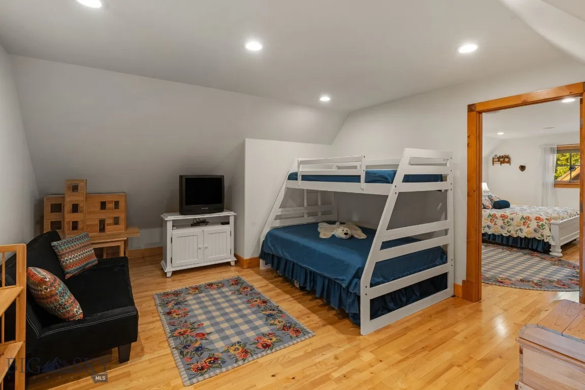 135 Squire Lane South, Trout Creek, Montana 59874, Trout Creek, Montana 59874, 8 Bedrooms Bedrooms, ,2 BathroomsBathrooms,Residential,For Sale,135 Squire Lane South, Trout Creek, Montana 59874,0,402664