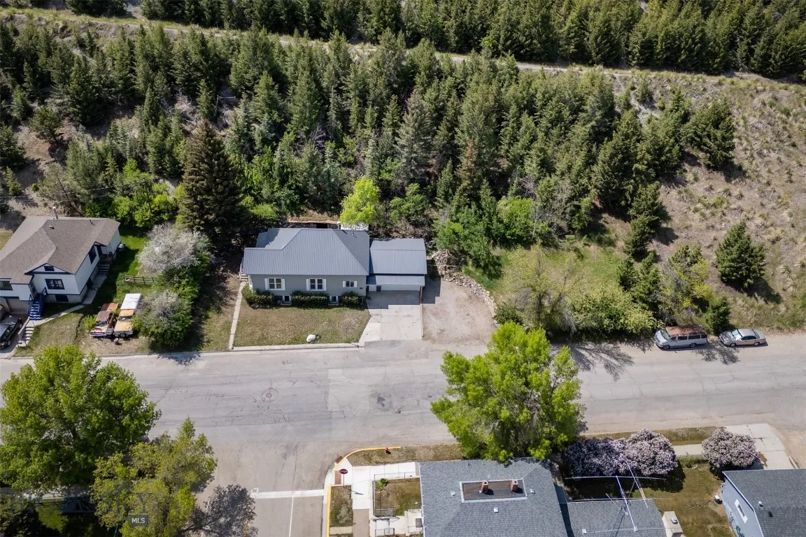 411 W 7th Street, Anaconda, Montana 59711, Anaconda, Montana 59711, 5 Bedrooms Bedrooms, ,2 BathroomsBathrooms,Residential,For Sale,411 W 7th Street, Anaconda, Montana 59711,0,403013