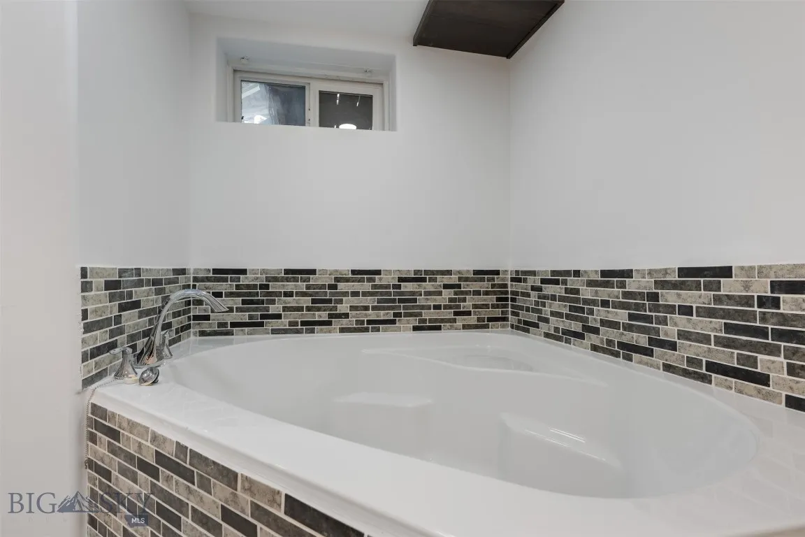 411 W 7th Street, Anaconda, Montana 59711, Anaconda, Montana 59711, 5 Bedrooms Bedrooms, ,2 BathroomsBathrooms,Residential,For Sale,411 W 7th Street, Anaconda, Montana 59711,0,403013