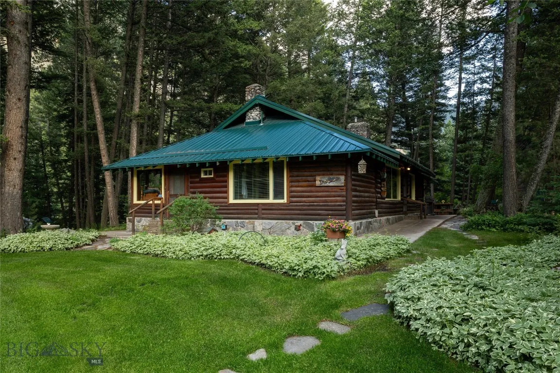 64370 Gallatin Road, Gallatin Gateway, Montana 597, Gallatin Gateway, Montana 59730, 5 Bedrooms Bedrooms, ,2 BathroomsBathrooms,Residential,For Sale,64370 Gallatin Road, Gallatin Gateway, Montana 597,0,403001