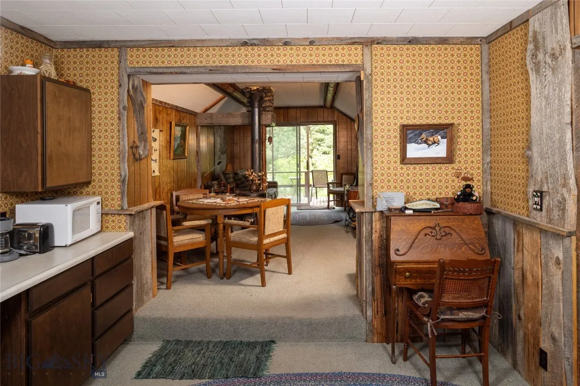 Hellroaring cabin