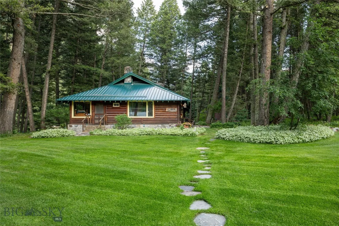 64370 Gallatin Road, Gallatin Gateway, Montana 597, Gallatin Gateway, Montana 59730, 5 Bedrooms Bedrooms, ,2 BathroomsBathrooms,Residential,For Sale,64370 Gallatin Road, Gallatin Gateway, Montana 597,0,403001
