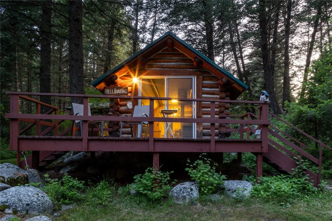 Hellroaring cabin