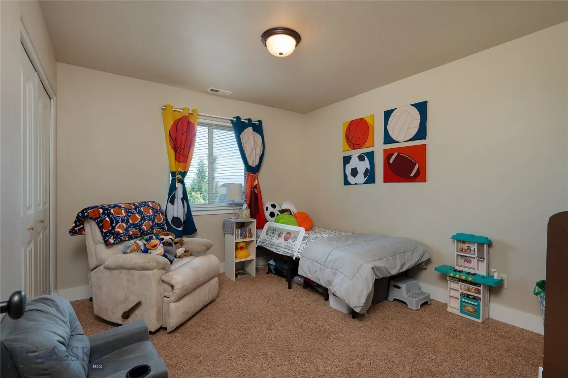 996 Saxon Way B, Bozeman, Montana 59718, Bozeman, Montana 59718, 3 Bedrooms Bedrooms, ,2 BathroomsBathrooms,Residential,For Sale,996 Saxon Way B, Bozeman, Montana 59718,402735
