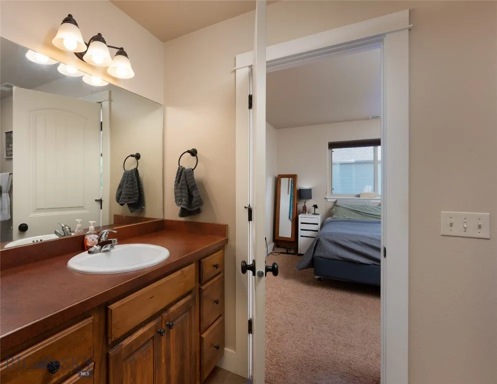 996 Saxon Way B, Bozeman, Montana 59718, Bozeman, Montana 59718, 3 Bedrooms Bedrooms, ,2 BathroomsBathrooms,Residential,For Sale,996 Saxon Way B, Bozeman, Montana 59718,402735