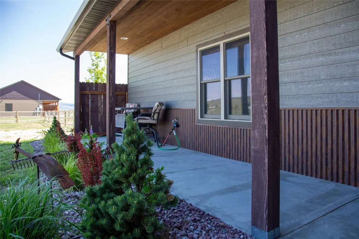 8 Sunset Court, Ennis, Montana 59729, Ennis, Montana 59729, 4 Bedrooms Bedrooms, ,3 BathroomsBathrooms,Residential,For Sale,8 Sunset Court, Ennis, Montana 59729,403010