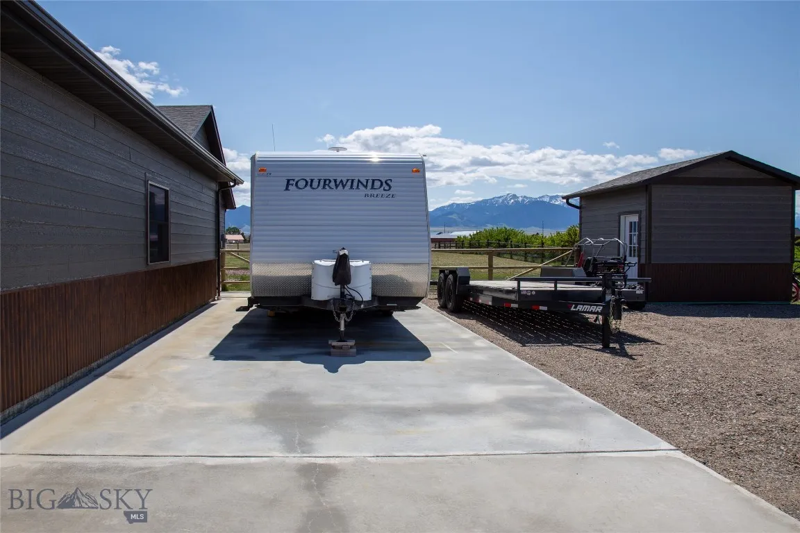 8 Sunset Court, Ennis, Montana 59729, Ennis, Montana 59729, 4 Bedrooms Bedrooms, ,3 BathroomsBathrooms,Residential,For Sale,8 Sunset Court, Ennis, Montana 59729,403010