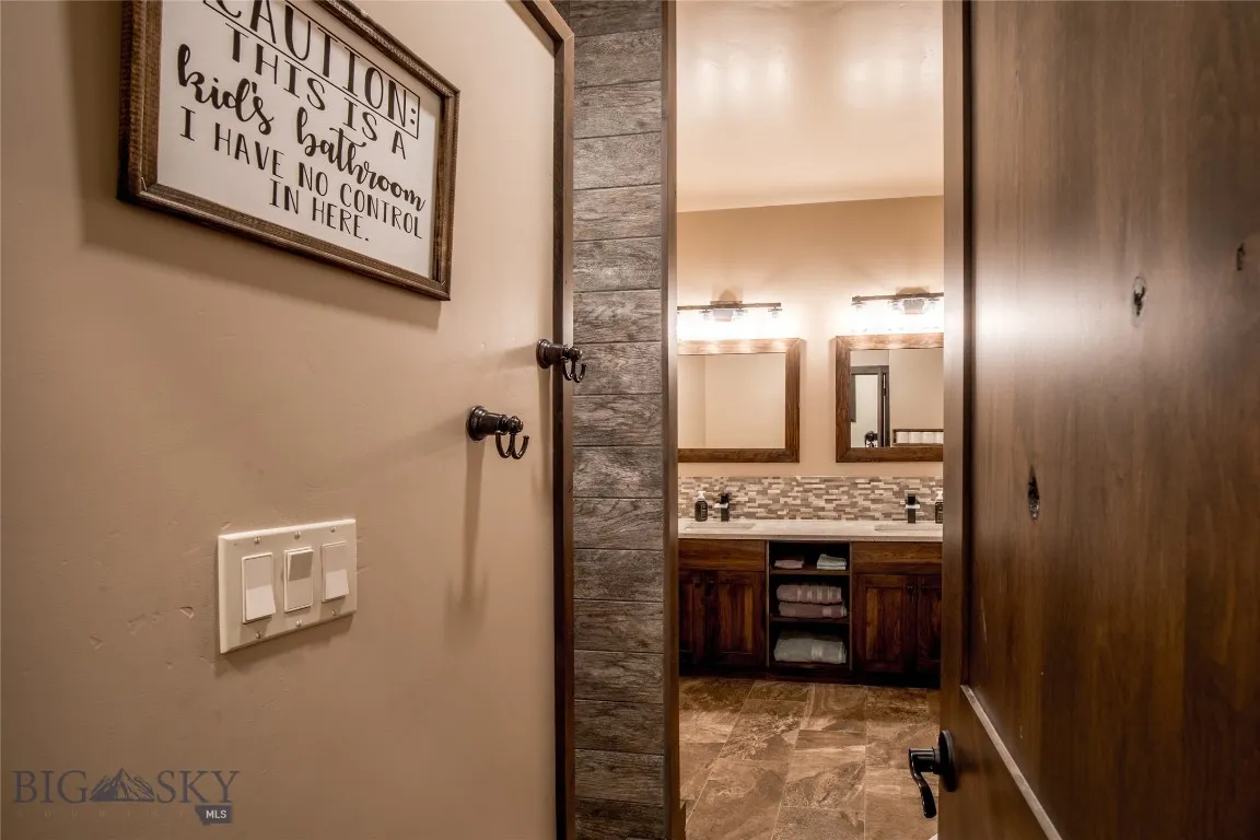 8 Sunset Court, Ennis, Montana 59729, Ennis, Montana 59729, 4 Bedrooms Bedrooms, ,3 BathroomsBathrooms,Residential,For Sale,8 Sunset Court, Ennis, Montana 59729,403010