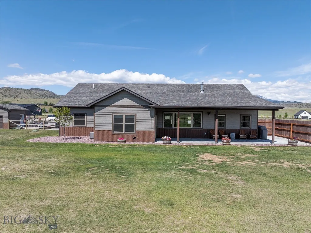 8 Sunset Court, Ennis, Montana 59729, Ennis, Montana 59729, 4 Bedrooms Bedrooms, ,3 BathroomsBathrooms,Residential,For Sale,8 Sunset Court, Ennis, Montana 59729,403010