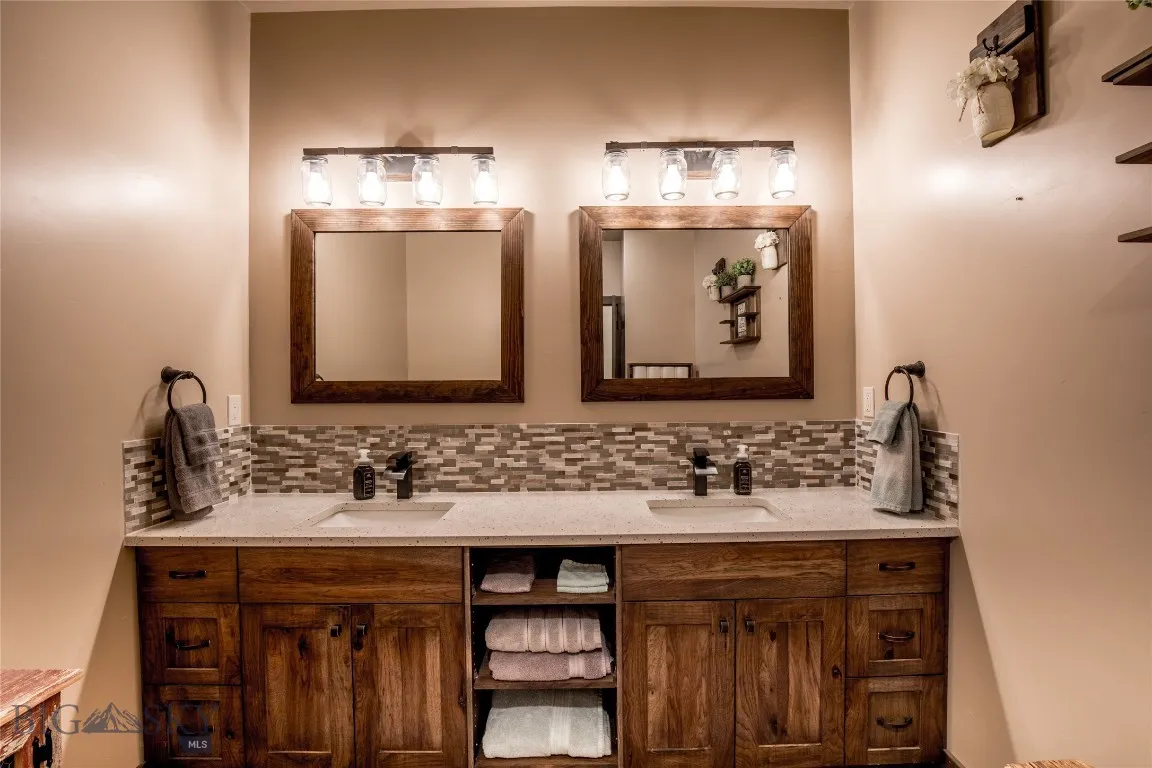 8 Sunset Court, Ennis, Montana 59729, Ennis, Montana 59729, 4 Bedrooms Bedrooms, ,3 BathroomsBathrooms,Residential,For Sale,8 Sunset Court, Ennis, Montana 59729,403010
