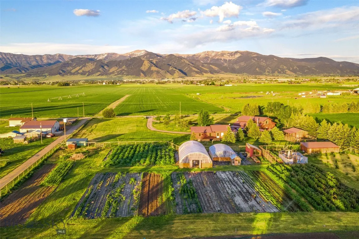 3573 Spain Bridge Road, Belgrade, Montana 59714, Belgrade, Montana 59714, 4 Bedrooms Bedrooms, ,2 BathroomsBathrooms,Residential,For Sale,3573 Spain Bridge Road, Belgrade, Montana 59714,403061
