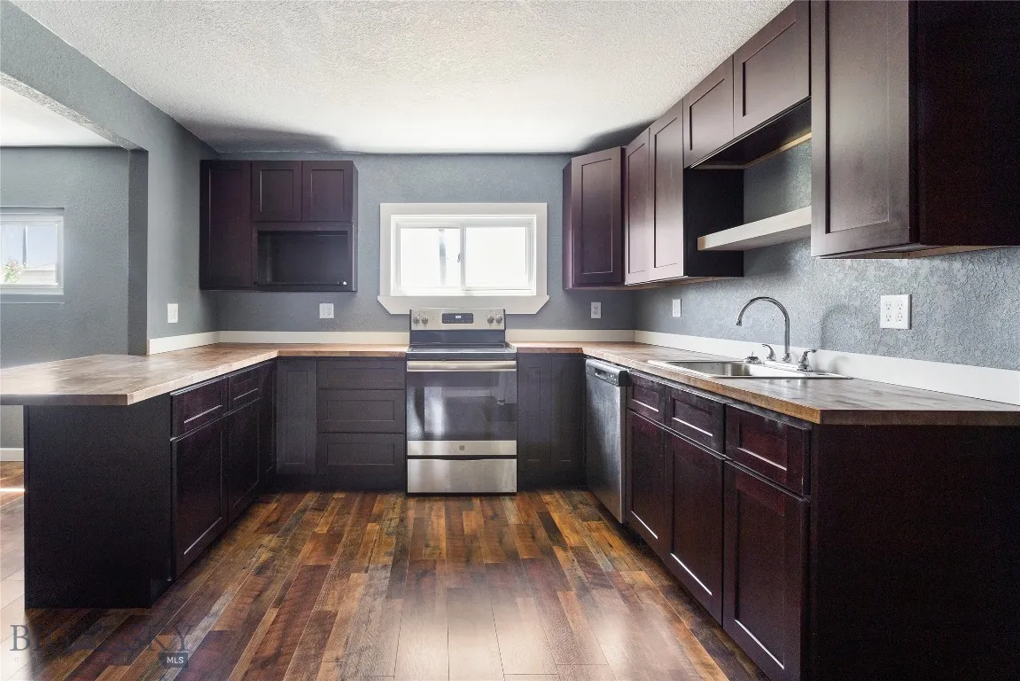 4053 Wynne Avenue, Butte, Montana 59701, Butte, Montana 59701, 2 Bedrooms Bedrooms, ,2 BathroomsBathrooms,Residential,For Sale,4053 Wynne Avenue, Butte, Montana 59701,0,403114