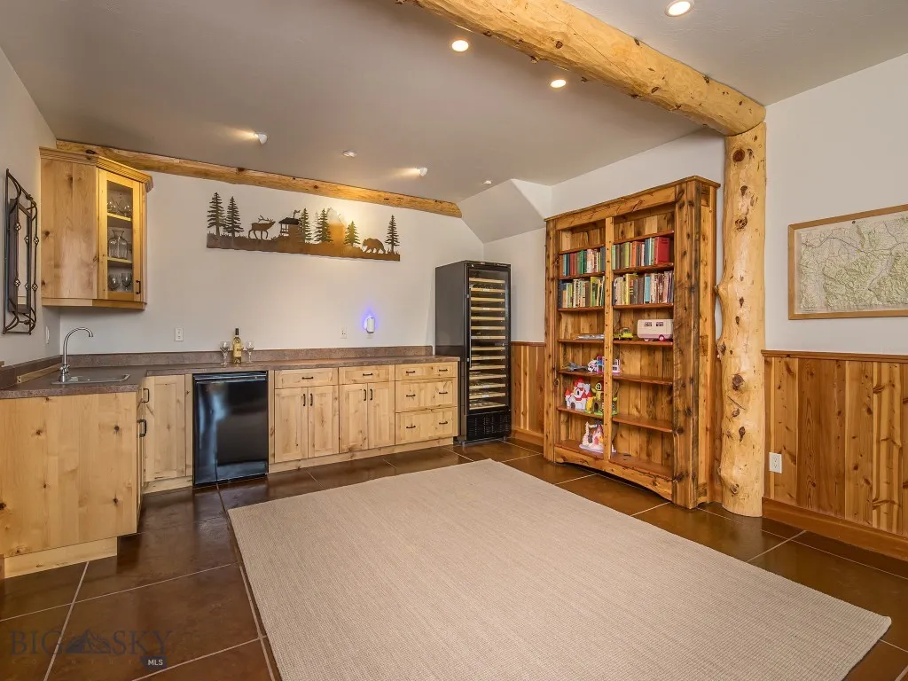 Lower level wet bar