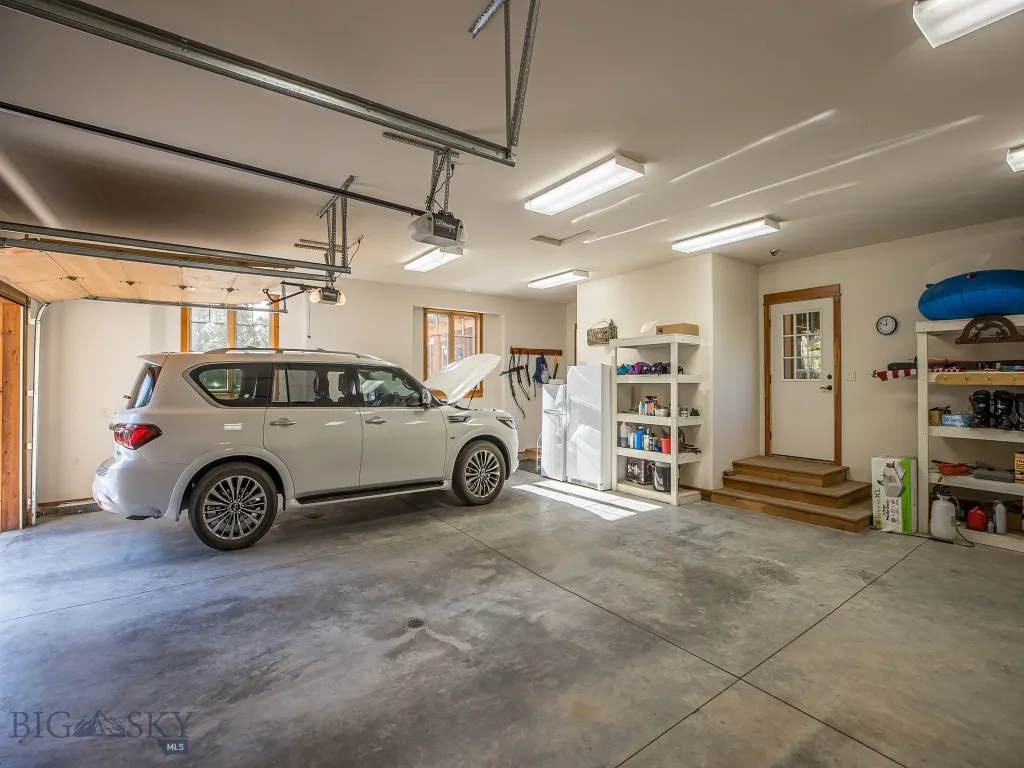 oversized 2-car garage
