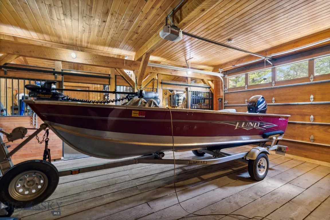 238 Great Gray Hollow, Gallatin Gateway, Montana 5, Gallatin Gateway, Montana 59730, 5 Bedrooms Bedrooms, ,5 BathroomsBathrooms,Residential,For Sale,238 Great Gray Hollow, Gallatin Gateway, Montana 5,0,402520