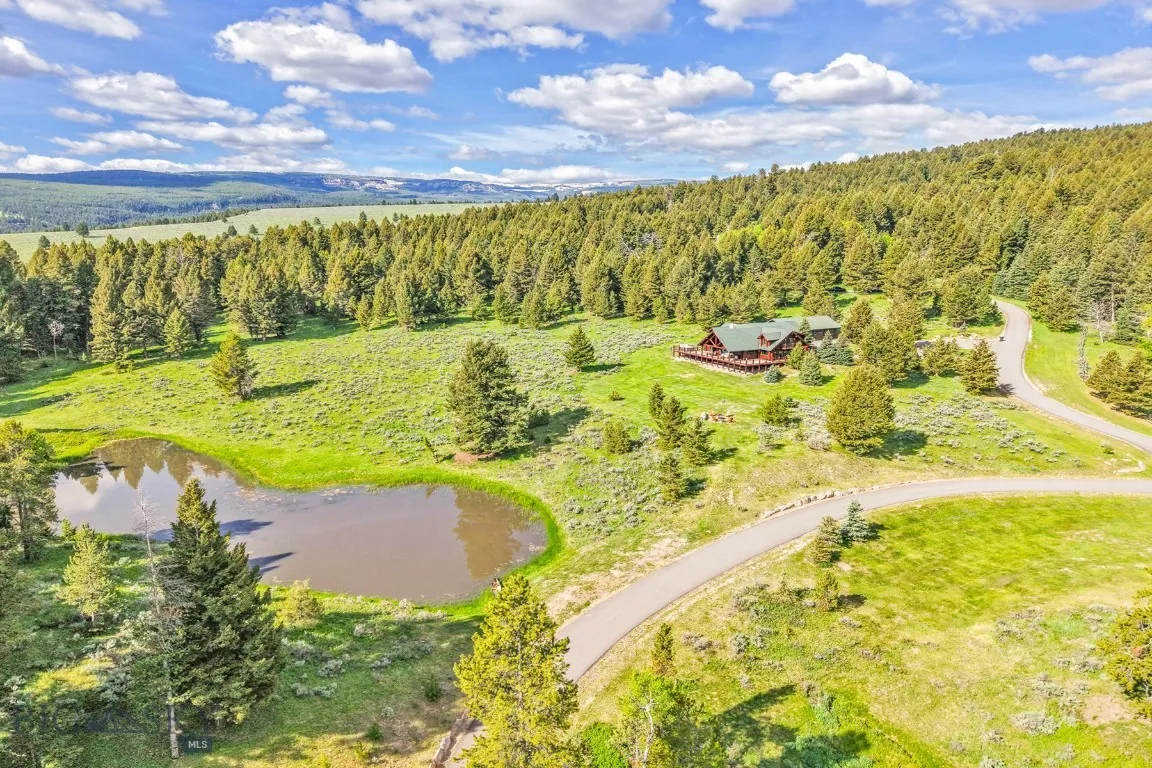 238 Great Gray Hollow, Gallatin Gateway, Montana 5, Gallatin Gateway, Montana 59730, 5 Bedrooms Bedrooms, ,5 BathroomsBathrooms,Residential,For Sale,238 Great Gray Hollow, Gallatin Gateway, Montana 5,0,402520