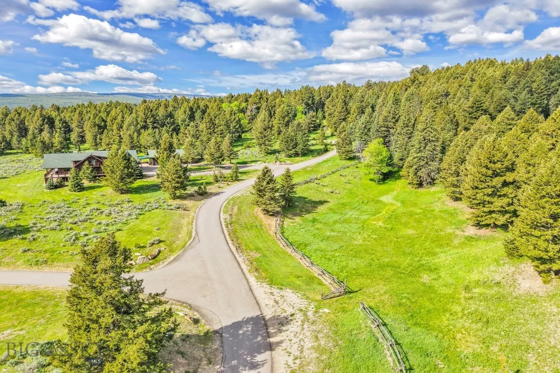 238 Great Gray Hollow, Gallatin Gateway, Montana 5, Gallatin Gateway, Montana 59730, 5 Bedrooms Bedrooms, ,5 BathroomsBathrooms,Residential,For Sale,238 Great Gray Hollow, Gallatin Gateway, Montana 5,0,402520