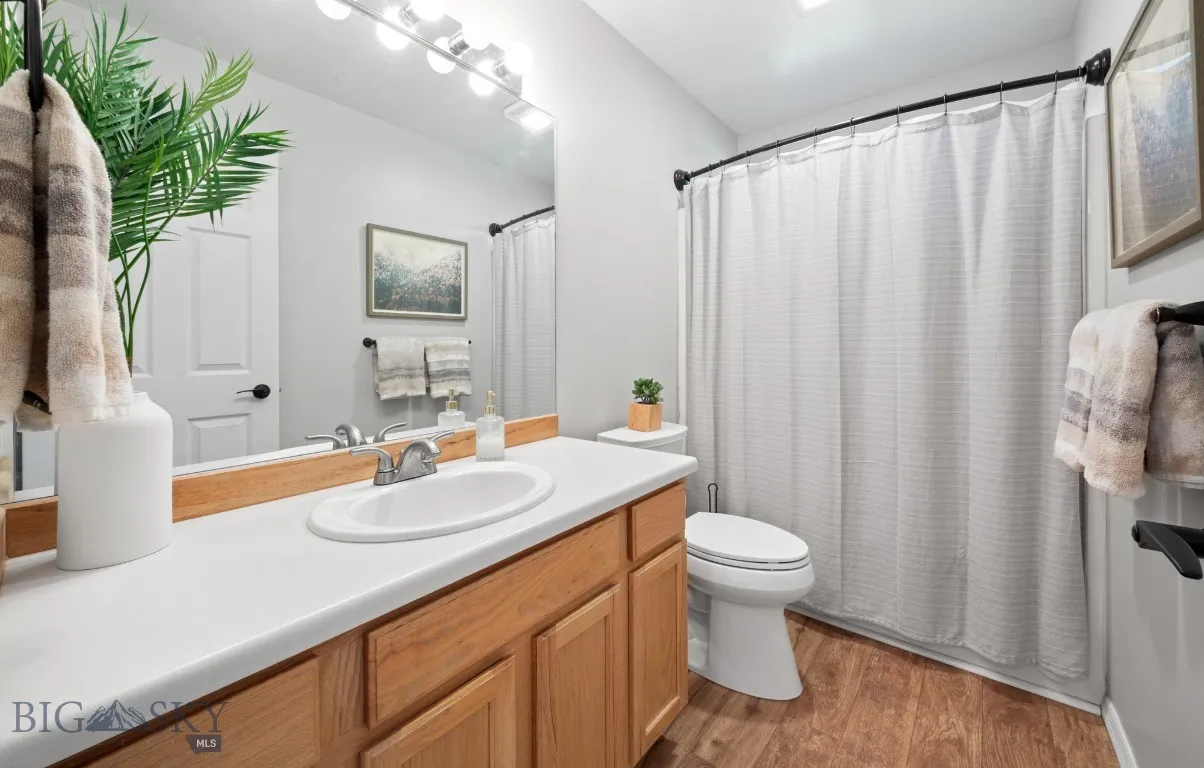 521 Dove Court, Bozeman, Montana 59718, Bozeman, Montana 59718, 3 Bedrooms Bedrooms, ,2 BathroomsBathrooms,Residential,For Sale,521 Dove Court, Bozeman, Montana 59718,403096