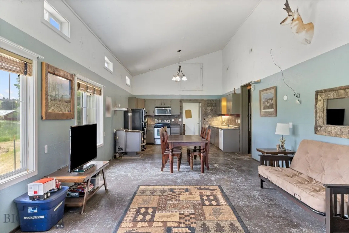 120 N Pine Butte Road, Bozeman, Montana 59718, Bozeman, Montana 59718, 5 Bedrooms Bedrooms, ,1 BathroomBathrooms,Residential,For Sale,120 N Pine Butte Road, Bozeman, Montana 59718,403109