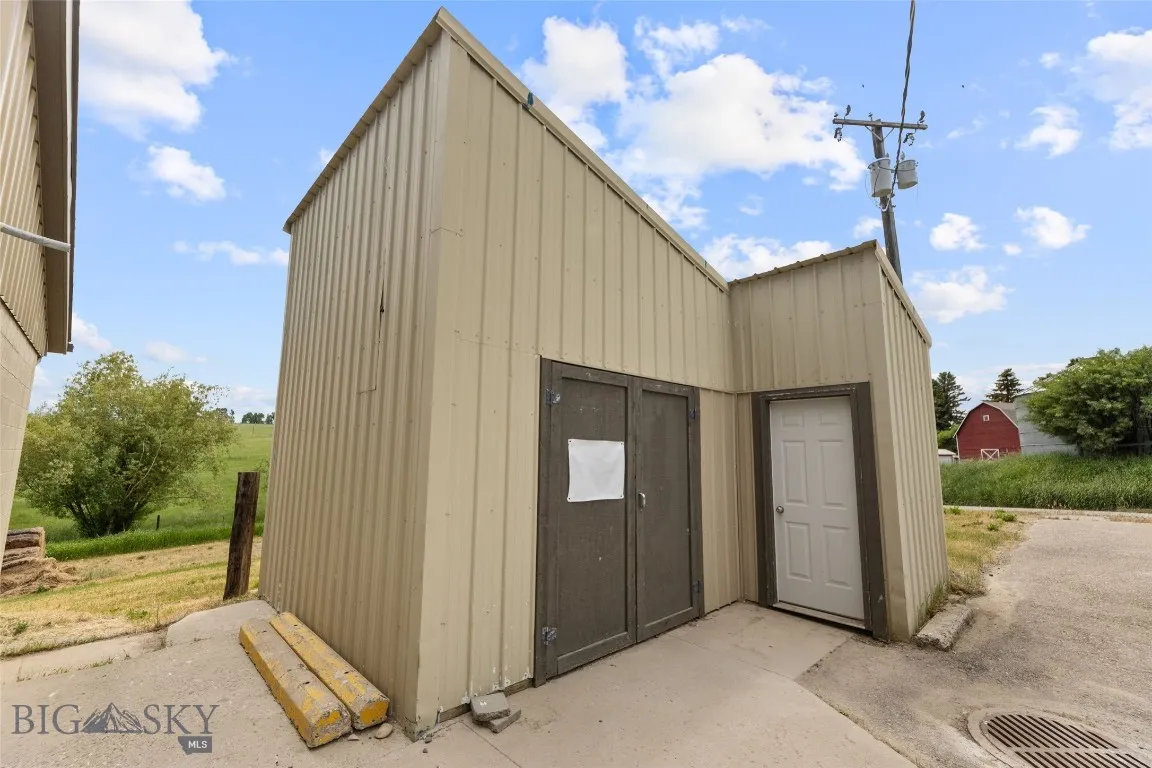 120 N Pine Butte Road, Bozeman, Montana 59718, Bozeman, Montana 59718, 5 Bedrooms Bedrooms, ,1 BathroomBathrooms,Residential,For Sale,120 N Pine Butte Road, Bozeman, Montana 59718,403109
