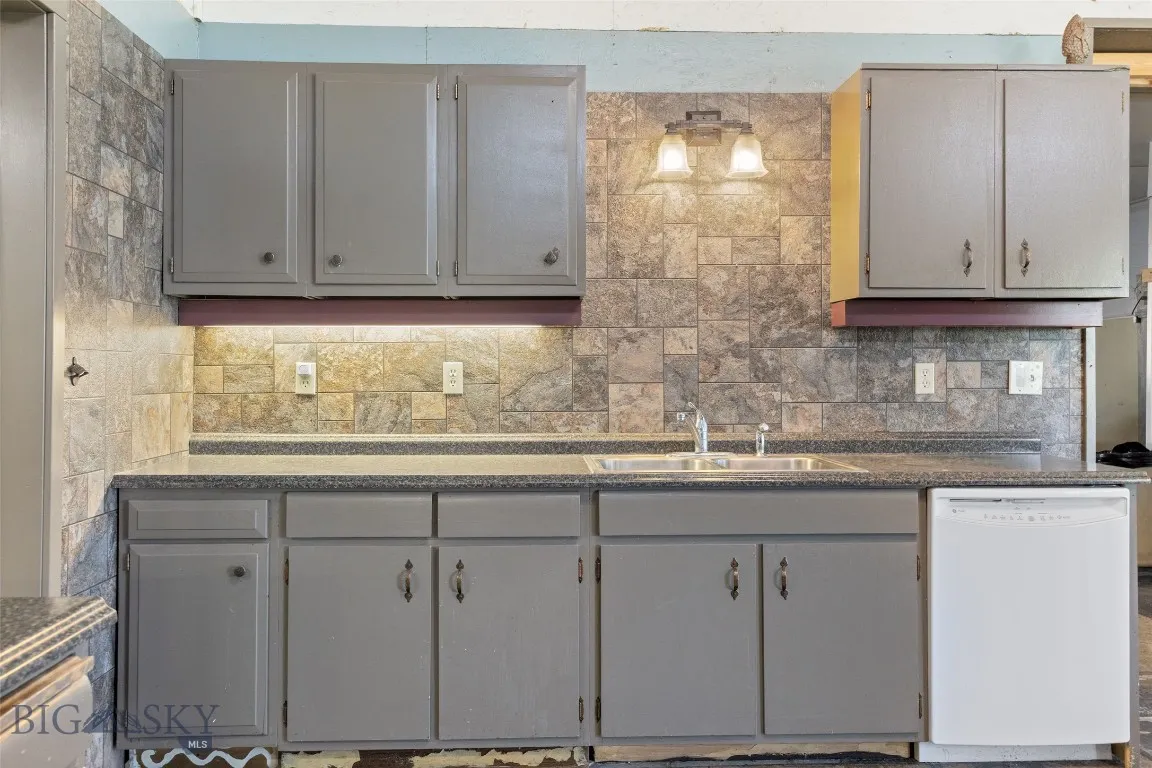 120 N Pine Butte Road, Bozeman, Montana 59718, Bozeman, Montana 59718, 5 Bedrooms Bedrooms, ,1 BathroomBathrooms,Residential,For Sale,120 N Pine Butte Road, Bozeman, Montana 59718,403109