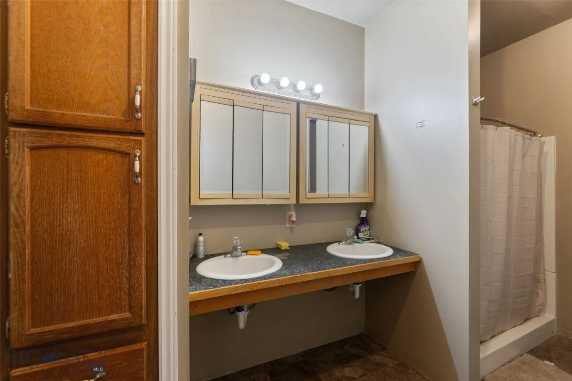 120 N Pine Butte Road, Bozeman, Montana 59718, Bozeman, Montana 59718, 5 Bedrooms Bedrooms, ,1 BathroomBathrooms,Residential,For Sale,120 N Pine Butte Road, Bozeman, Montana 59718,403109