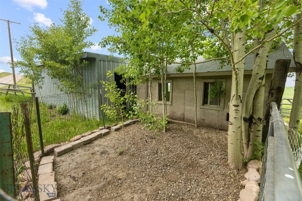 120 N Pine Butte Road, Bozeman, Montana 59718, Bozeman, Montana 59718, 5 Bedrooms Bedrooms, ,1 BathroomBathrooms,Residential,For Sale,120 N Pine Butte Road, Bozeman, Montana 59718,403109