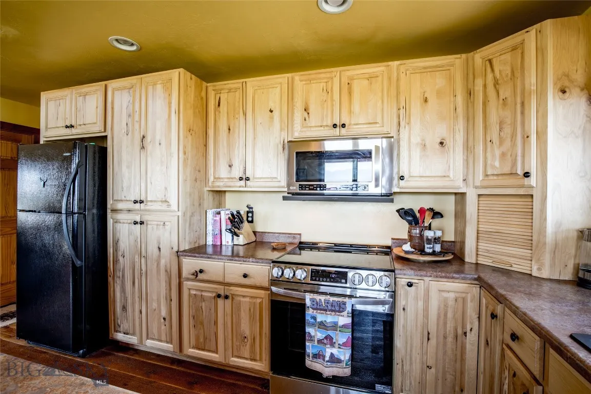 96 Antler Trail, Ennis, Montana 59729, Ennis, Montana 59729, 2 Bedrooms Bedrooms, ,2 BathroomsBathrooms,Residential,For Sale,96 Antler Trail, Ennis, Montana 59729,402867