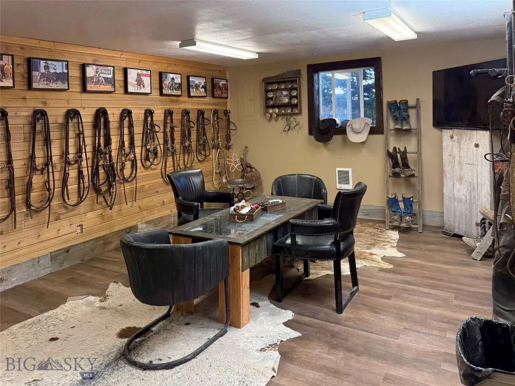 600 Blue Ribbon Lane, Dillon, Montana 59725, Dillon, Montana 59725, 2 Bedrooms Bedrooms, ,2 BathroomsBathrooms,Farm,For Sale,600 Blue Ribbon Lane, Dillon, Montana 59725,0,403138