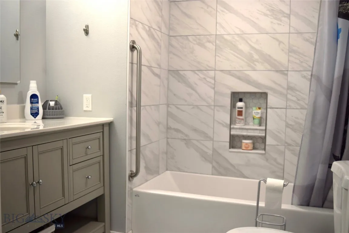 2118 1st Street S, Great Falls, Montana 59401, Great Falls, Montana 59401, 4 Bedrooms Bedrooms, ,2 BathroomsBathrooms,Residential,For Sale,2118 1st Street S, Great Falls, Montana 59401,403141