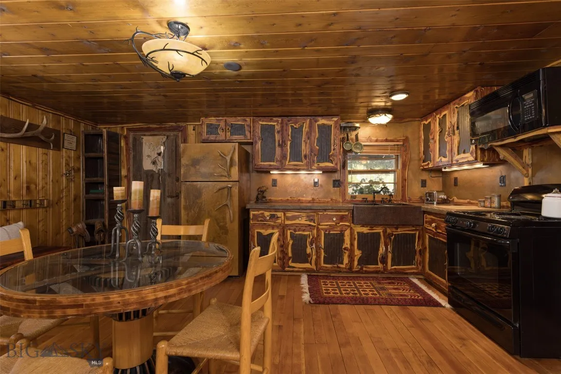 48500 Gallatin Road, Big Sky, Montana 59730, Big Sky, Montana 59730, 5 Bedrooms Bedrooms, ,4 BathroomsBathrooms,Residential,For Sale,48500 Gallatin Road, Big Sky, Montana 59730,402012