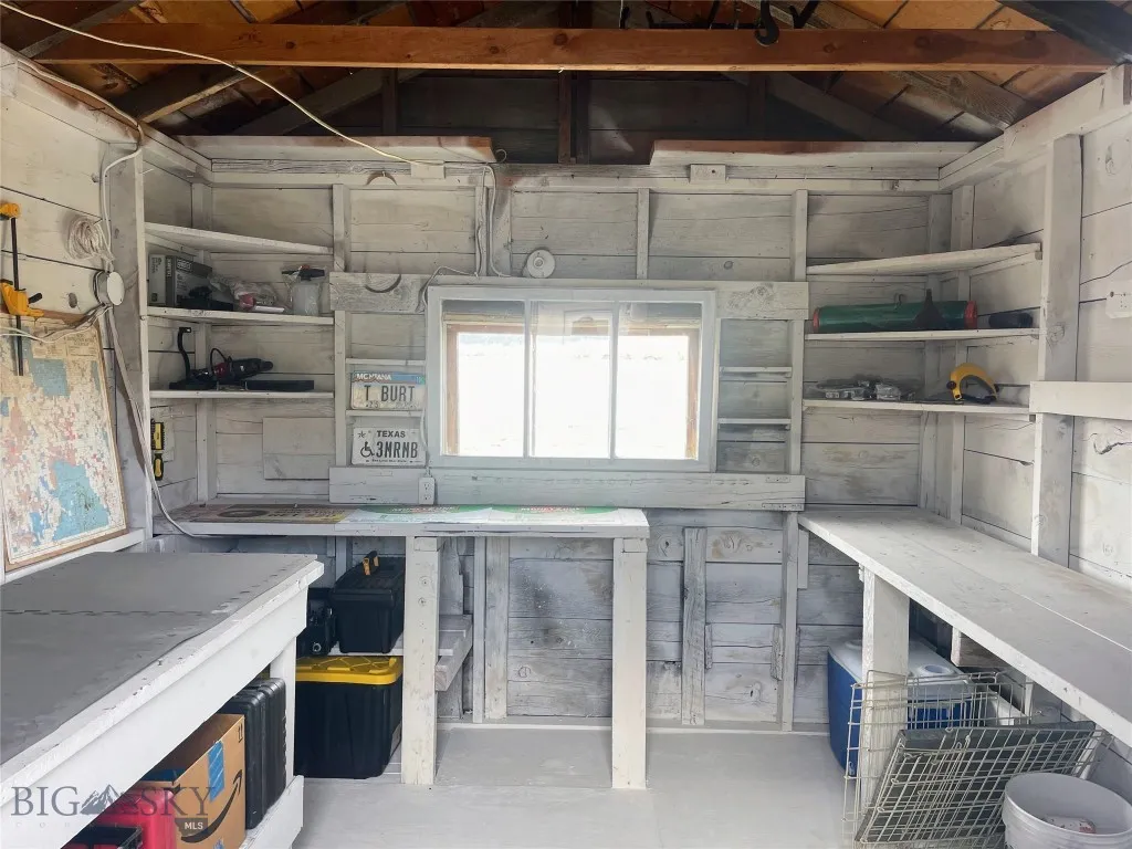 Workshop or She-Shed