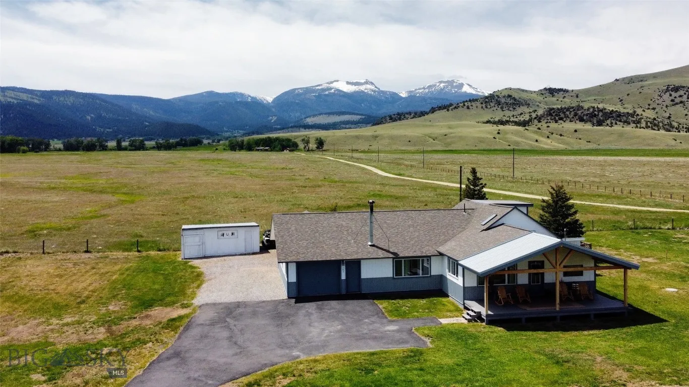 183 North Meadow Creek is ideally situated for year round outdoor recreation.