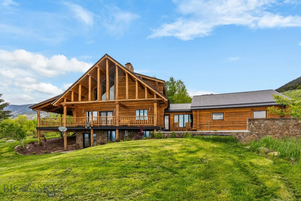 Existing cabin at Aspen Ridge