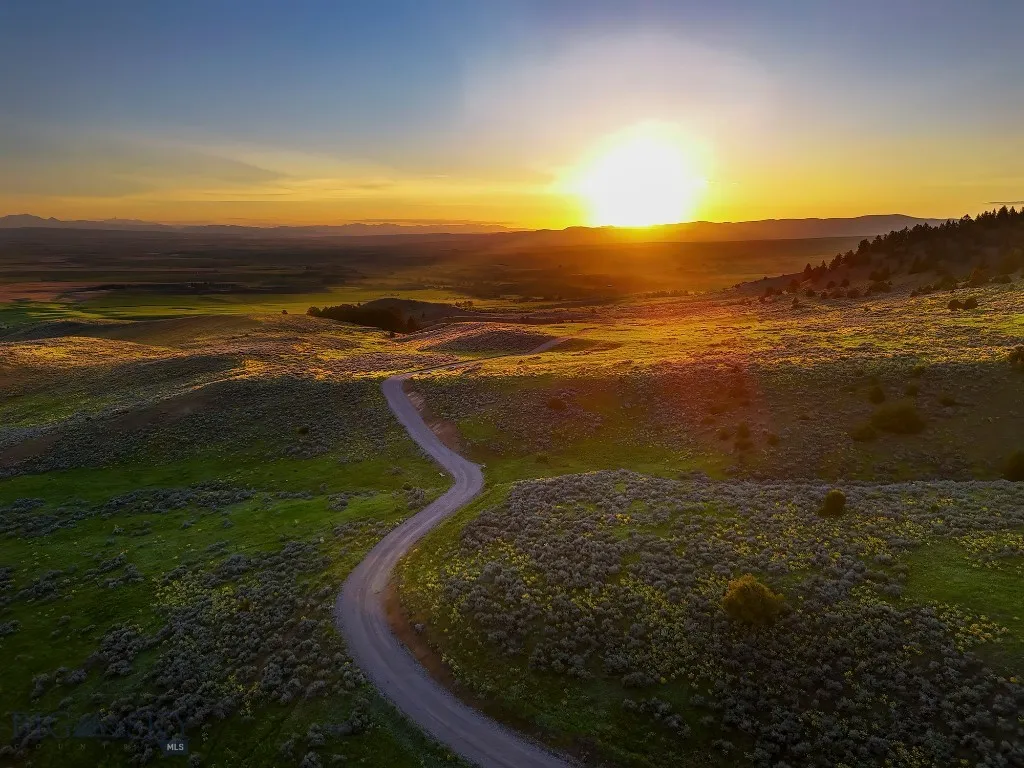 Four Bar Ranch Corbly Gulch, Belgrade, Montana 597, Belgrade, Montana 59714, 4 Bedrooms Bedrooms, ,2 BathroomsBathrooms,Residential,For Sale,Four Bar Ranch Corbly Gulch, Belgrade, Montana 597,402196