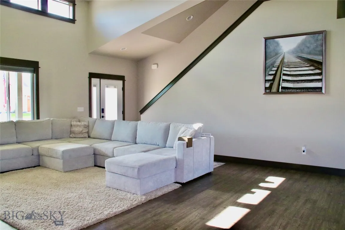 176 Travelers, Manhattan, Montana 59741, Manhattan, Montana 59741, 5 Bedrooms Bedrooms, ,2 BathroomsBathrooms,Residential,For Sale,176 Travelers, Manhattan, Montana 59741,403121