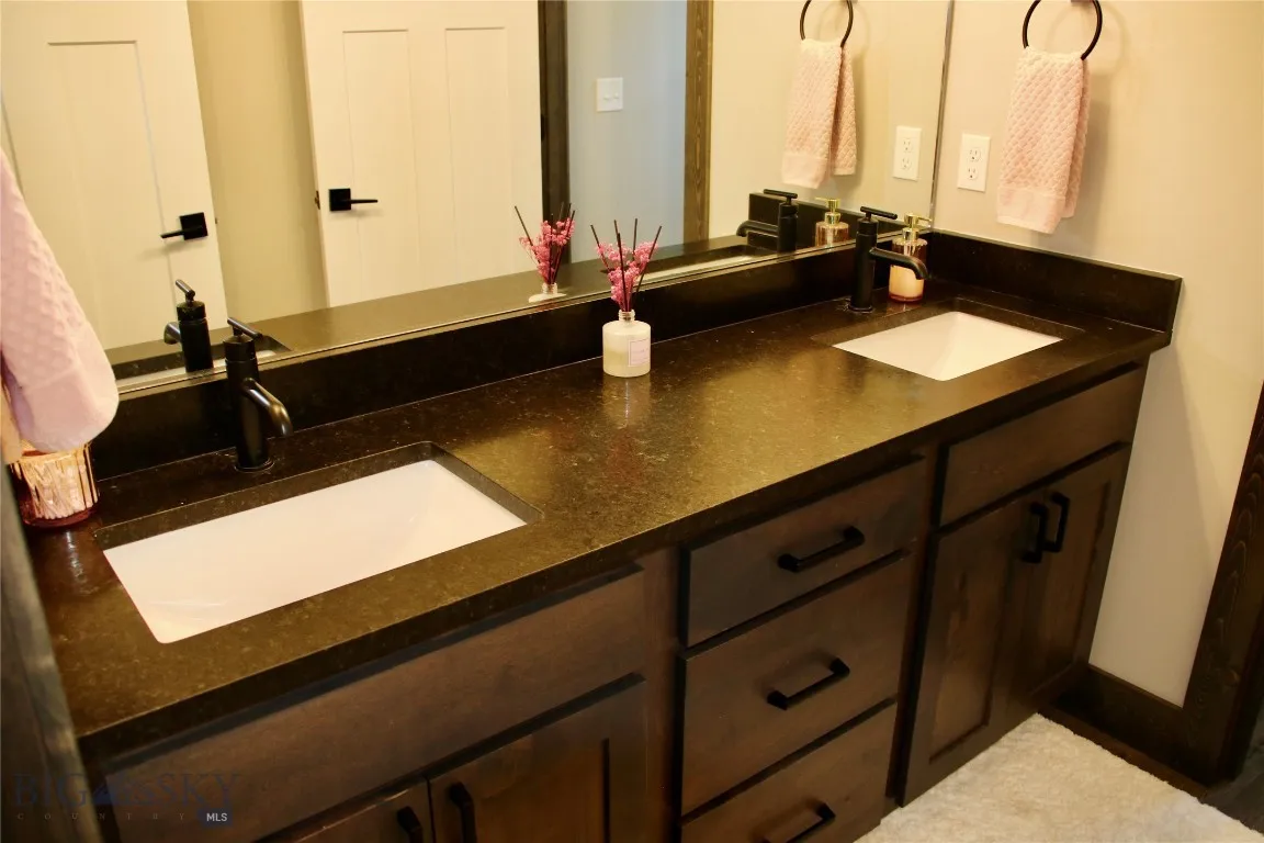 176 Travelers, Manhattan, Montana 59741, Manhattan, Montana 59741, 5 Bedrooms Bedrooms, ,2 BathroomsBathrooms,Residential,For Sale,176 Travelers, Manhattan, Montana 59741,403121