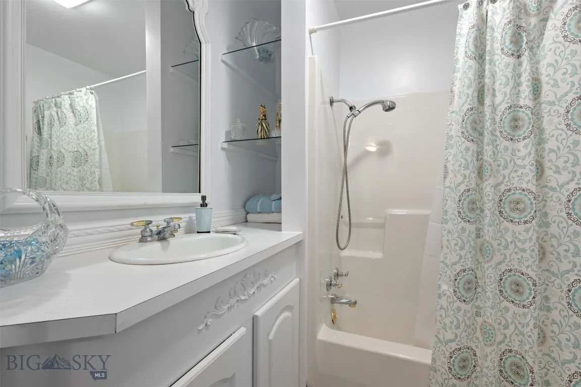 16 N White Street, Anaconda, Montana 59711, Anaconda, Montana 59711, 4 Bedrooms Bedrooms, ,1 BathroomBathrooms,Residential,For Sale,16 N White Street, Anaconda, Montana 59711,403163