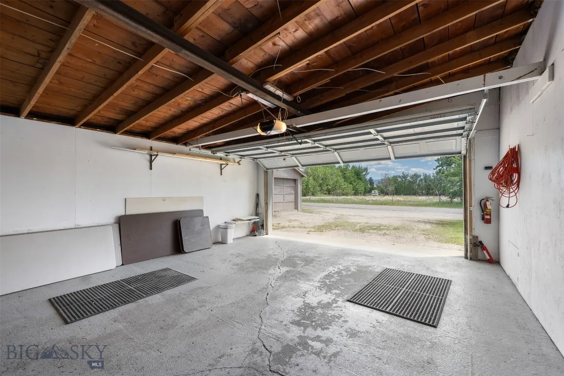 16 N White Street, Anaconda, Montana 59711, Anaconda, Montana 59711, 4 Bedrooms Bedrooms, ,1 BathroomBathrooms,Residential,For Sale,16 N White Street, Anaconda, Montana 59711,403163
