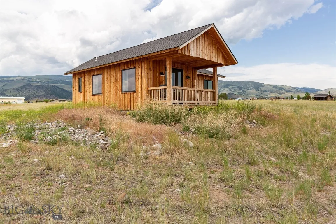12 Cielo Grande, Livingston, Montana 59047, Livingston, Montana 59047, 2 Bedrooms Bedrooms, ,1 BathroomBathrooms,Residential,For Sale,12 Cielo Grande, Livingston, Montana 59047,403164