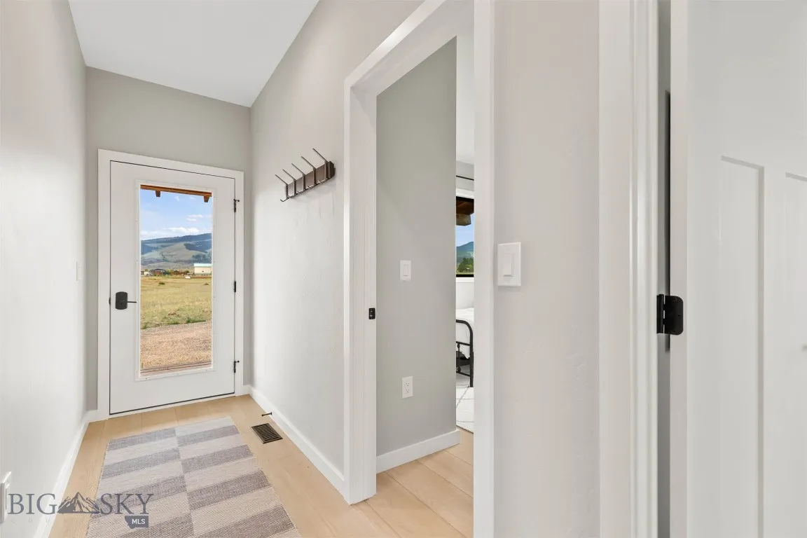 12 Cielo Grande, Livingston, Montana 59047, Livingston, Montana 59047, 2 Bedrooms Bedrooms, ,1 BathroomBathrooms,Residential,For Sale,12 Cielo Grande, Livingston, Montana 59047,403164