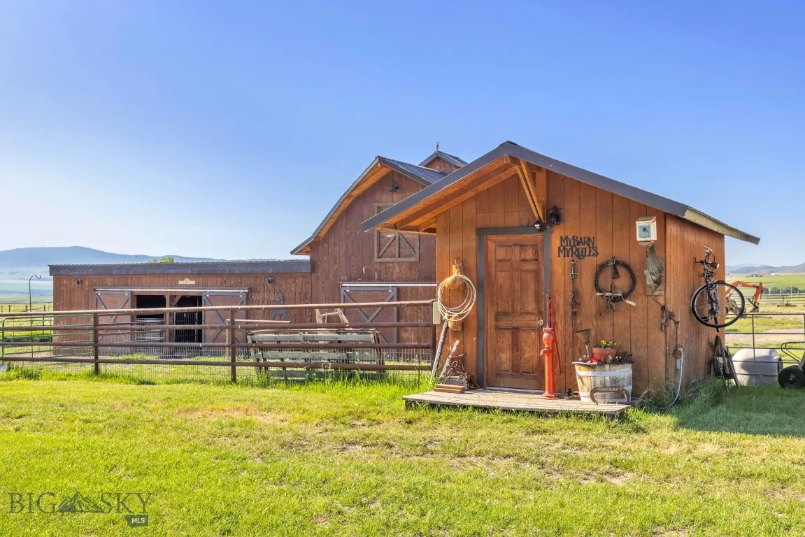 315 Brown Pony Trail, Belgrade, Montana 59714, Belgrade, Montana 59714, 4 Bedrooms Bedrooms, ,2 BathroomsBathrooms,Residential,For Sale,315 Brown Pony Trail, Belgrade, Montana 59714,403181
