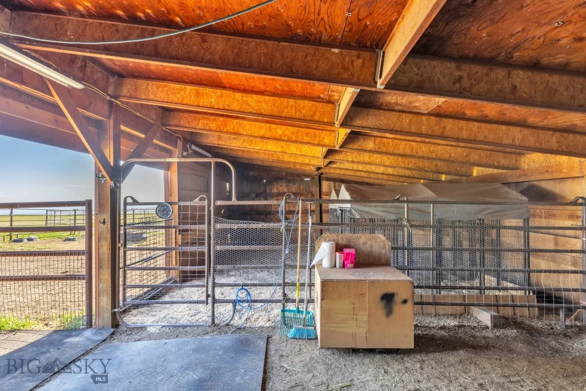 315 Brown Pony Trail, Belgrade, Montana 59714, Belgrade, Montana 59714, 4 Bedrooms Bedrooms, ,2 BathroomsBathrooms,Residential,For Sale,315 Brown Pony Trail, Belgrade, Montana 59714,403181