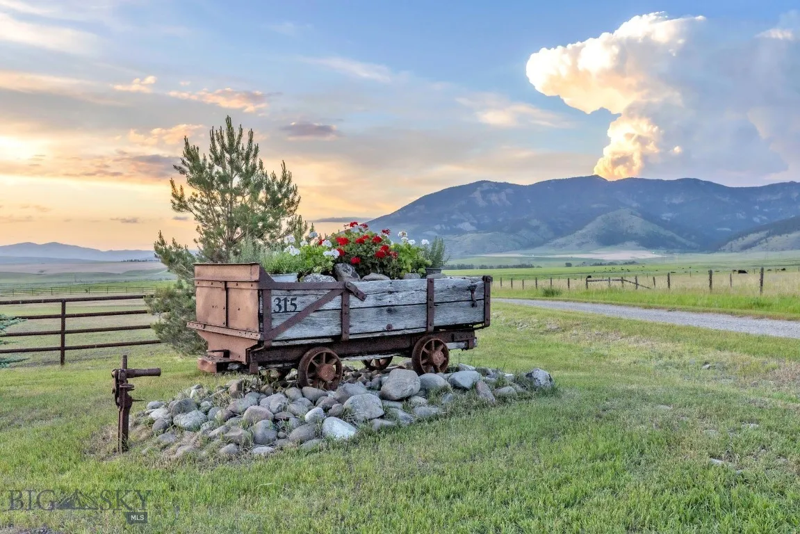 315 Brown Pony Trail, Belgrade, Montana 59714, Belgrade, Montana 59714, 4 Bedrooms Bedrooms, ,2 BathroomsBathrooms,Residential,For Sale,315 Brown Pony Trail, Belgrade, Montana 59714,403181