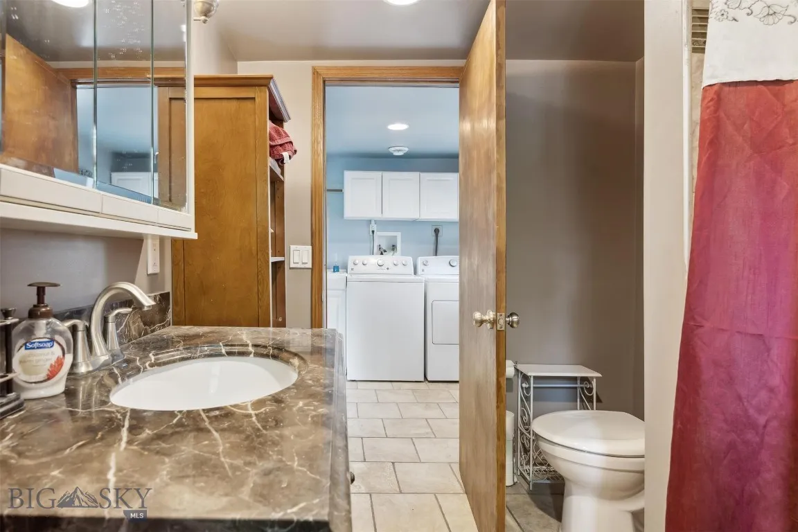 2009 Thornton Avenue, Butte, Montana 59701, Butte, Montana 59701, 6 Bedrooms Bedrooms, ,3 BathroomsBathrooms,Residential,For Sale,2009 Thornton Avenue, Butte, Montana 59701,403188