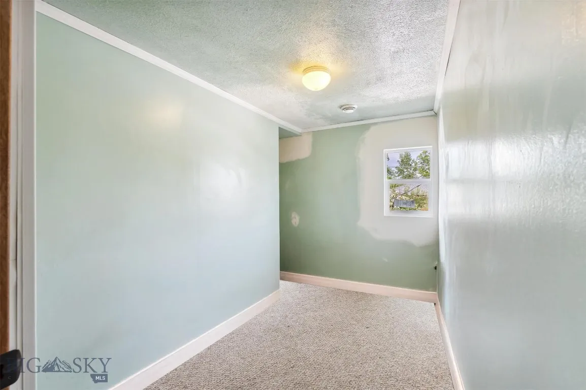 2009 Thornton Avenue, Butte, Montana 59701, Butte, Montana 59701, 6 Bedrooms Bedrooms, ,3 BathroomsBathrooms,Residential,For Sale,2009 Thornton Avenue, Butte, Montana 59701,403188