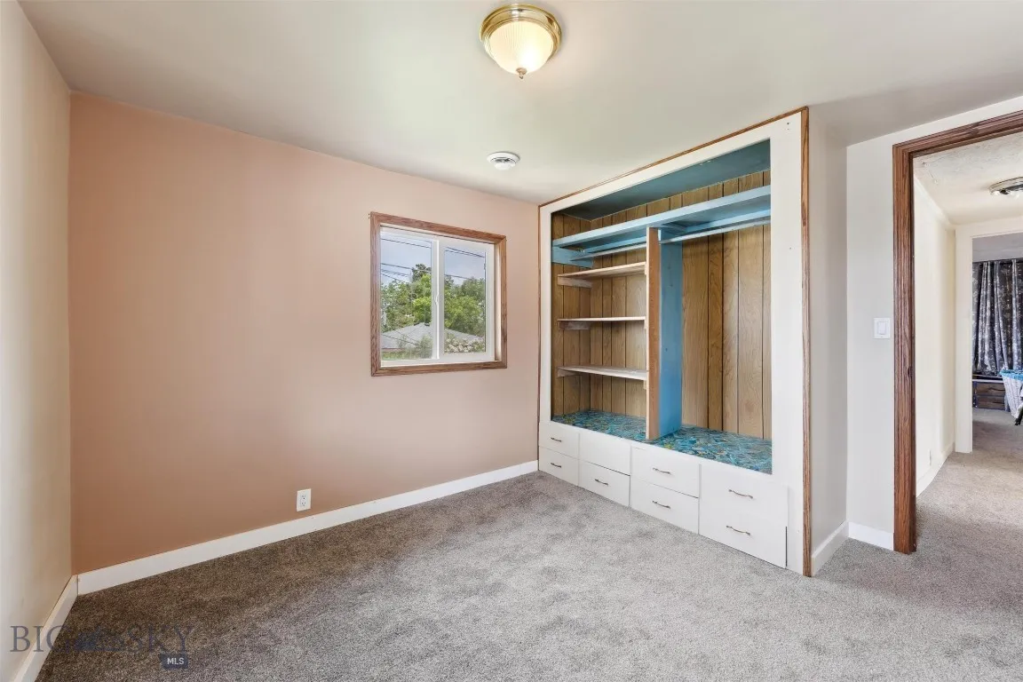 2009 Thornton Avenue, Butte, Montana 59701, Butte, Montana 59701, 6 Bedrooms Bedrooms, ,3 BathroomsBathrooms,Residential,For Sale,2009 Thornton Avenue, Butte, Montana 59701,403188